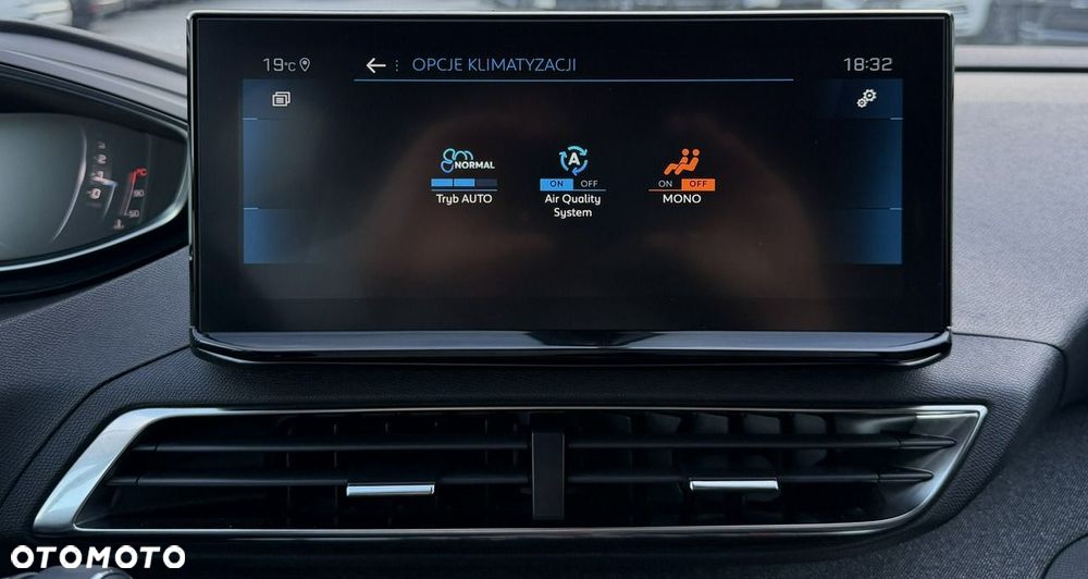 Peugeot 3008 1.5 BlueHDi Allure Pack S&S EAT8 - 36