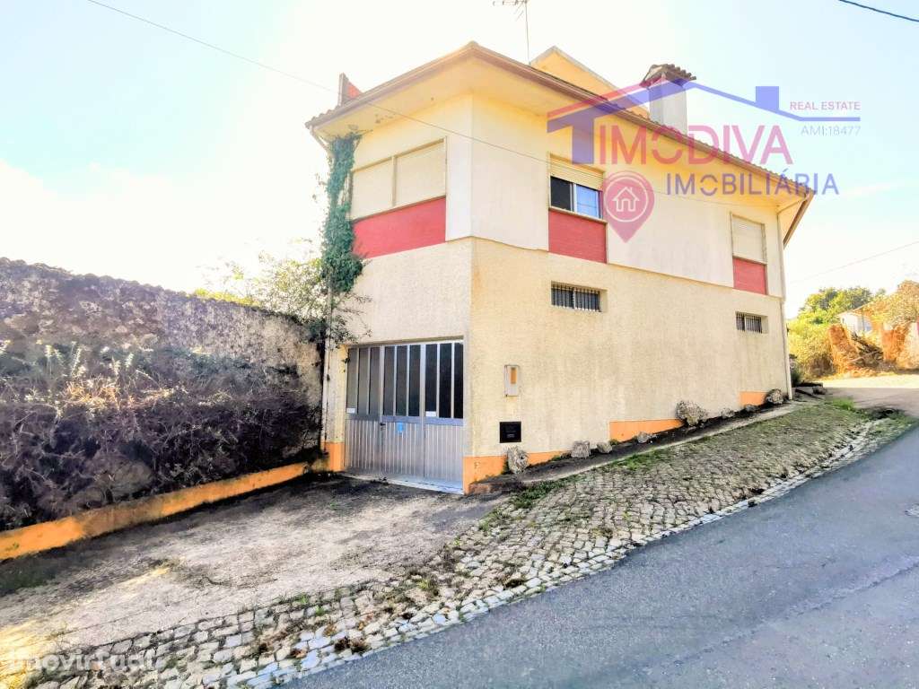 Moradia T4 com aquecimento e garagem em Figueiró dos Vinhos - Grande imagem: 3/31