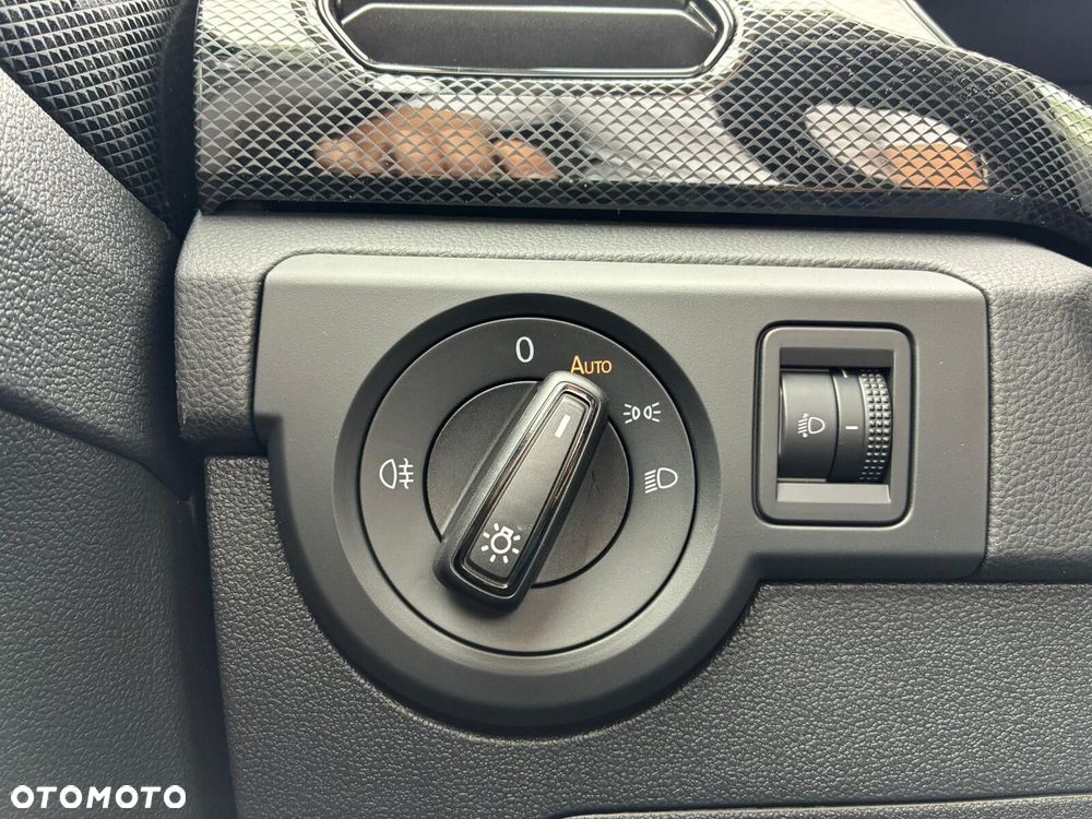 Volkswagen T-Cross - 23
