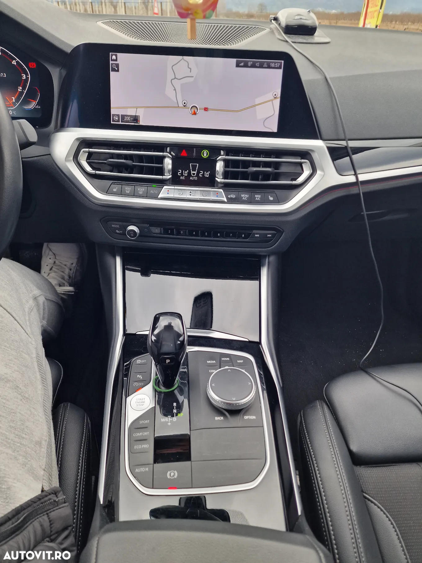 BMW Seria 3 330i AT Sport Line - 25