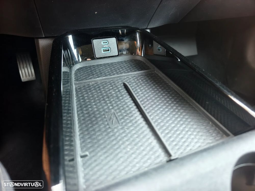 Ford Mustang Mach-E Standard - 43