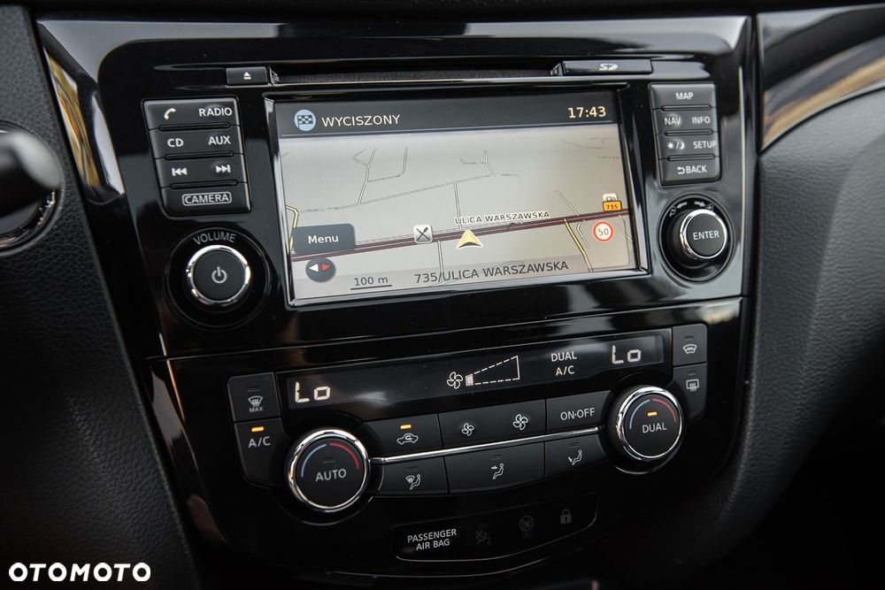 Nissan Qashqai 1.2 DIG-T N-Connecta EU6 - 19