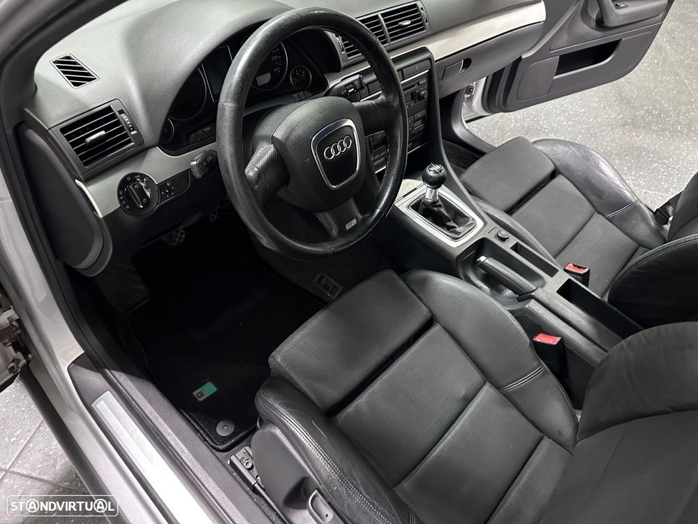 Audi A4 Avant 2.0 TDI S-line - 9