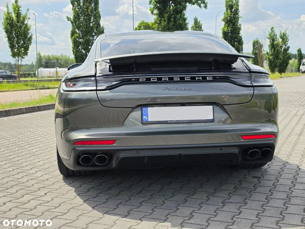 Porsche Panamera 4 Platinum Edition - 21