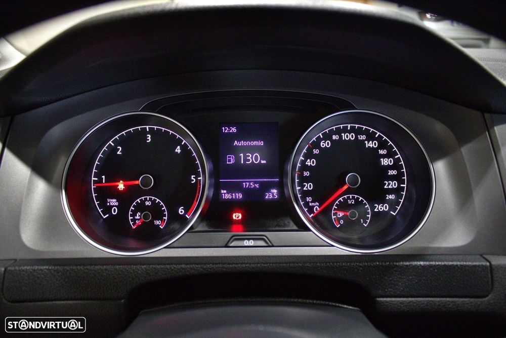 VW Golf 1.6 TDi Confortline - 31