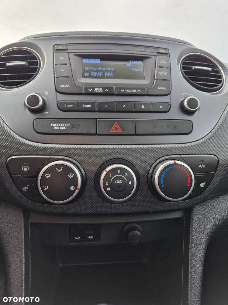 Hyundai i10 1.2 Intro Edition - 23