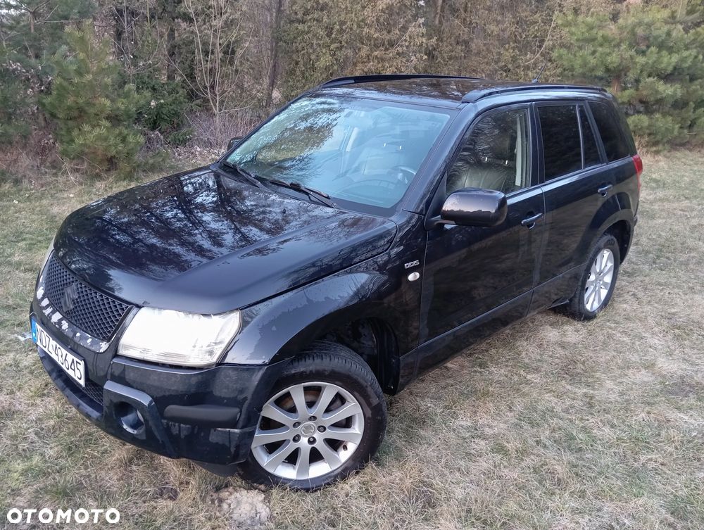 Suzuki Grand Vitara 1.9 DDiS Club DPF Family - 9