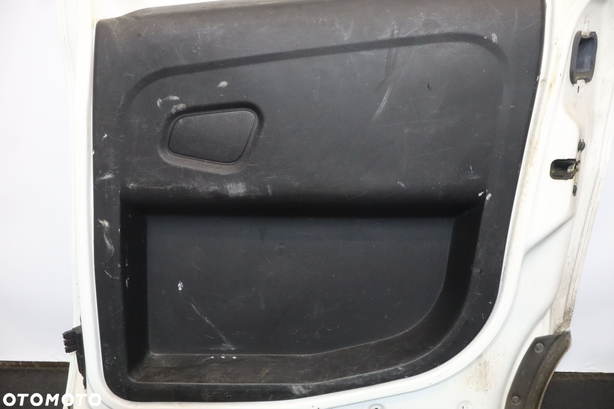 DRZWI PRZESUWNE PRAWE FIAT DOBLO II LIFT 249 - 8