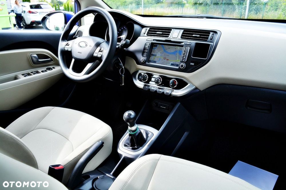 Kia Rio 1.2 Business Line - 6