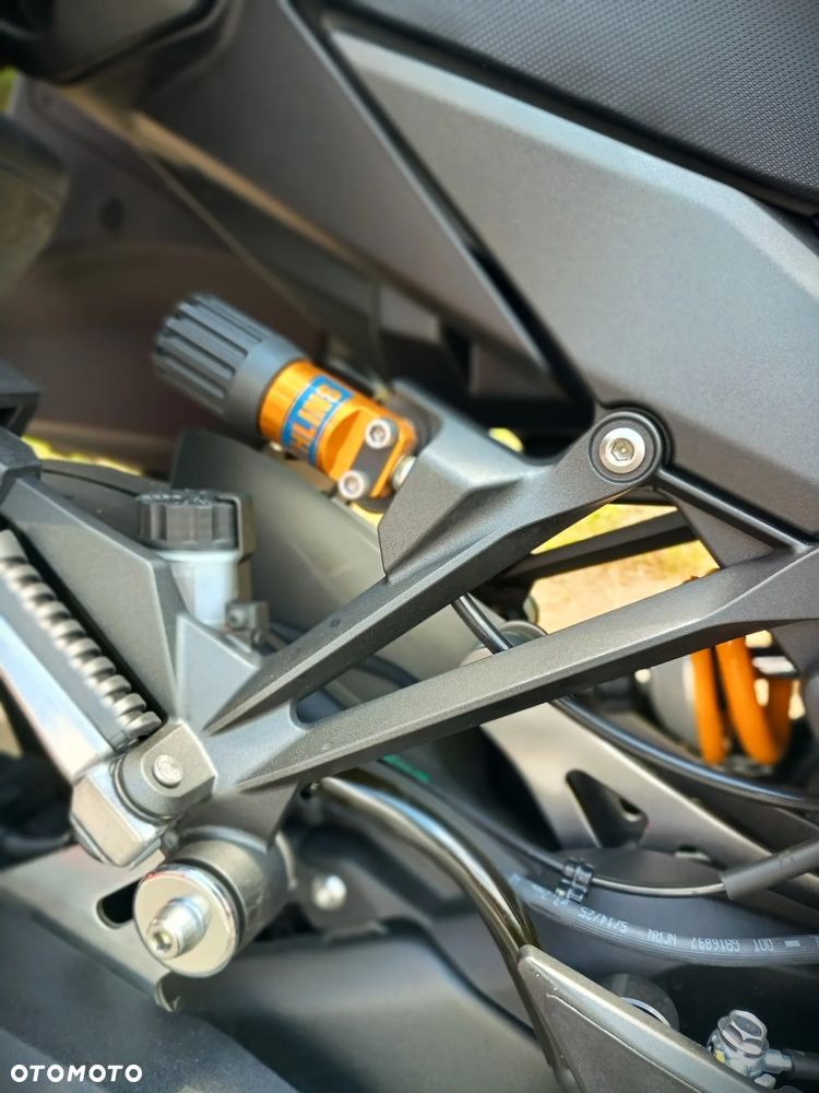 Kawasaki Ninja 1000 SX - 7