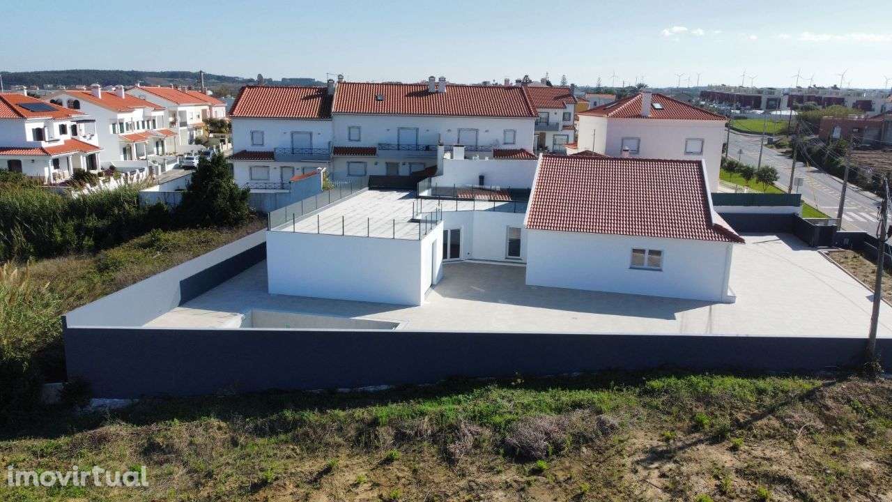 Espaçosa Moradia V4 com piscina - Coimbrã / Peniche - Grande imagem: 3/46