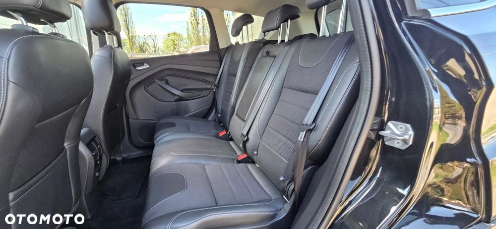 Ford Kuga 1.5 EcoBoost 4x4 Titanium - 31