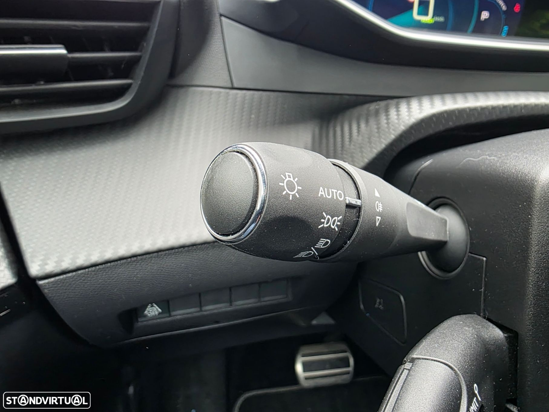 Peugeot e-208 50 kWh GT - 19