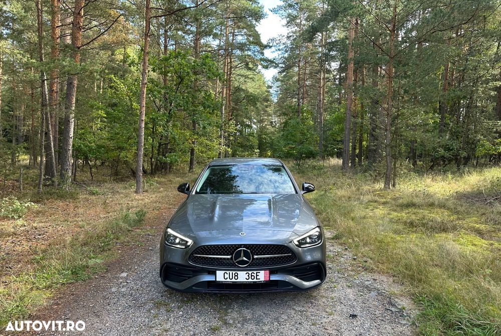 Mercedes-Benz C 220 d 4Matic T 9G-TRONIC AMG Line - 3