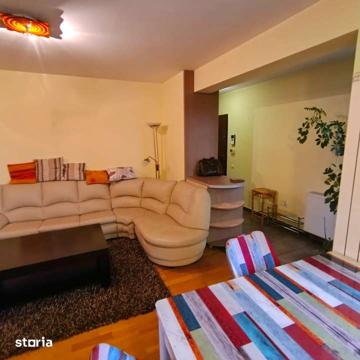 Apartament 3 camere, parcare subterana, boxa, etaj 1, semicentral — fotografia 3