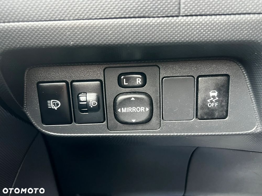 Toyota Auris 1.6 Executive - 21