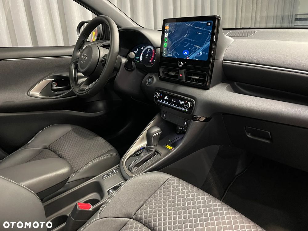 Mazda 2 Hybrid - 19