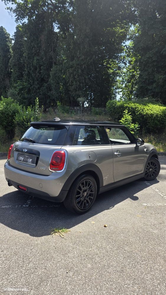MINI 3 Portas Cooper Essential - 10