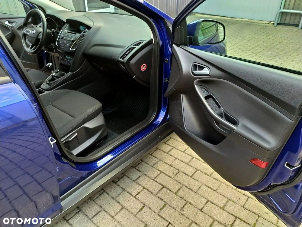 Ford Focus 1.0 EcoBoost Active Business - 26