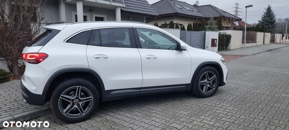 Mercedes-Benz GLA 250 4Matic 8G-DCT AMG Line Advanced Plus - 9