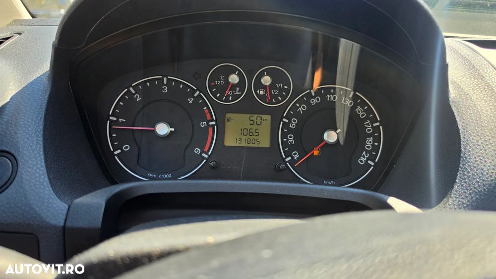 Ford Fiesta 1.4 TDCI Comfort - 11