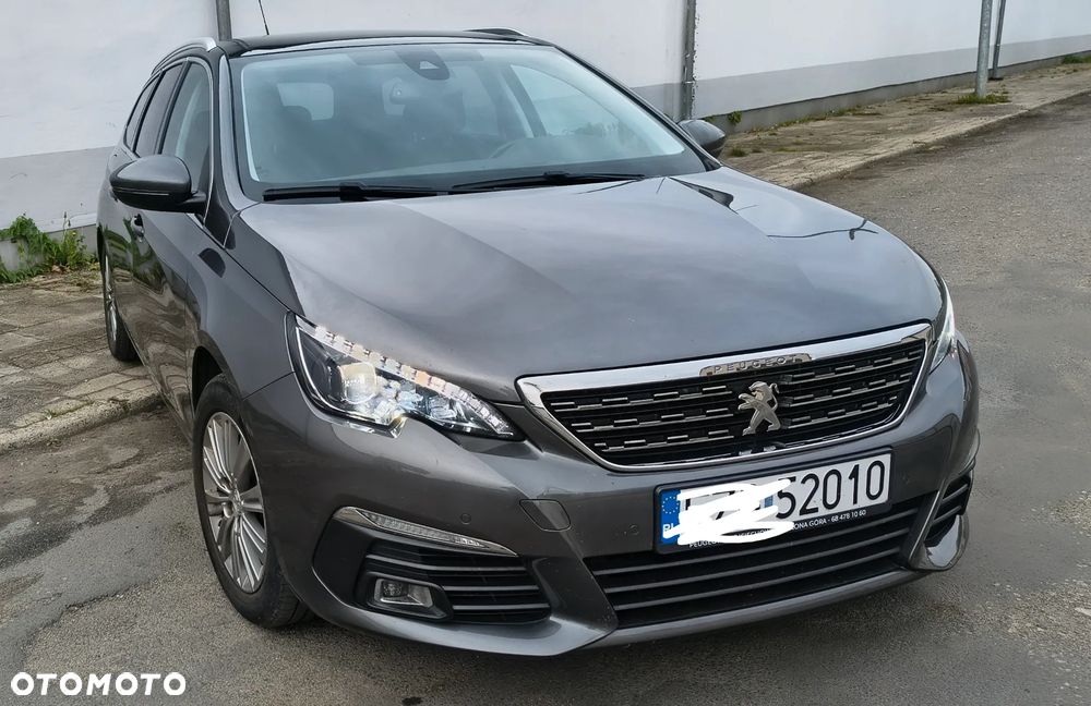 Peugeot 308 1.2 PureTech Allure S&S - 6