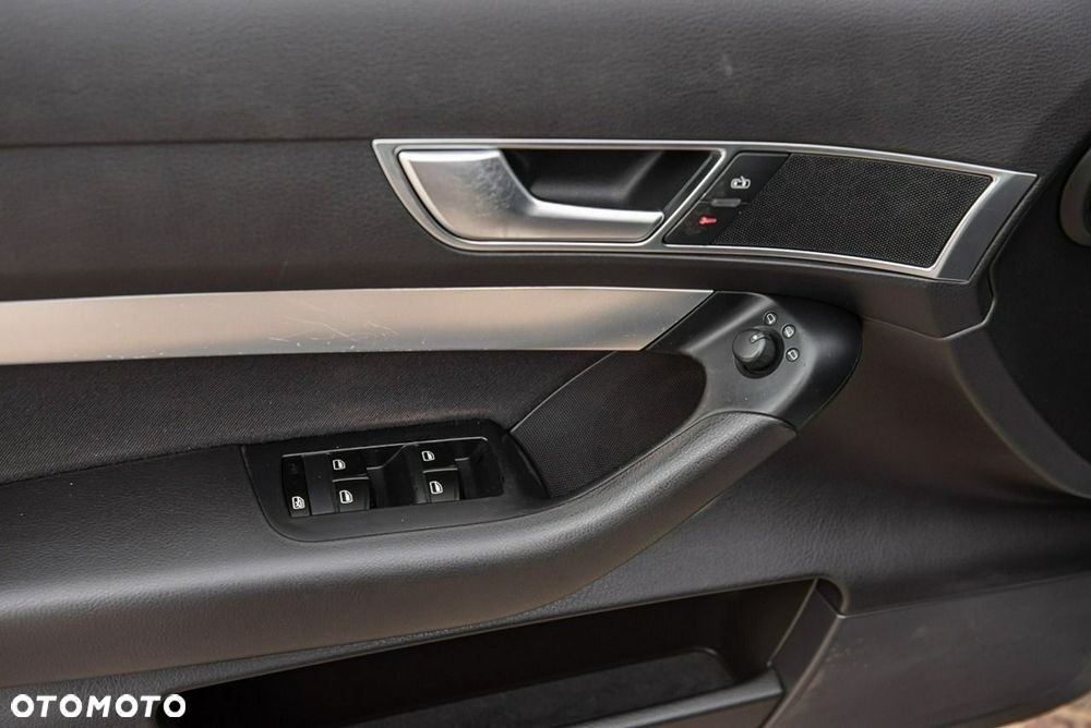 Audi A6 Avant 2.4 - 20