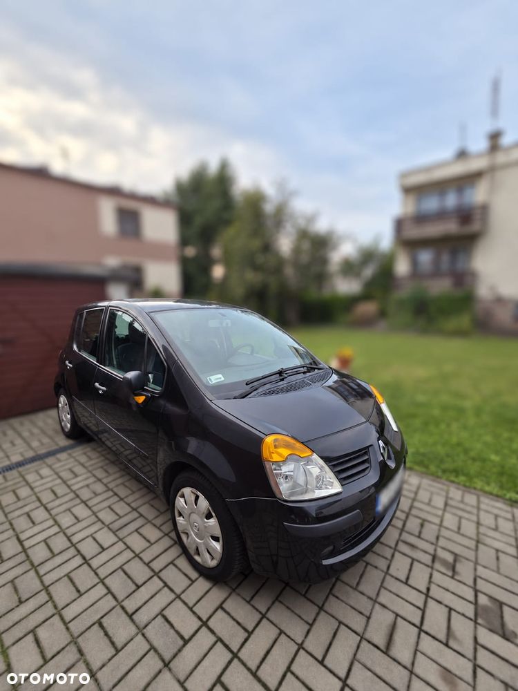Renault Modus - 1