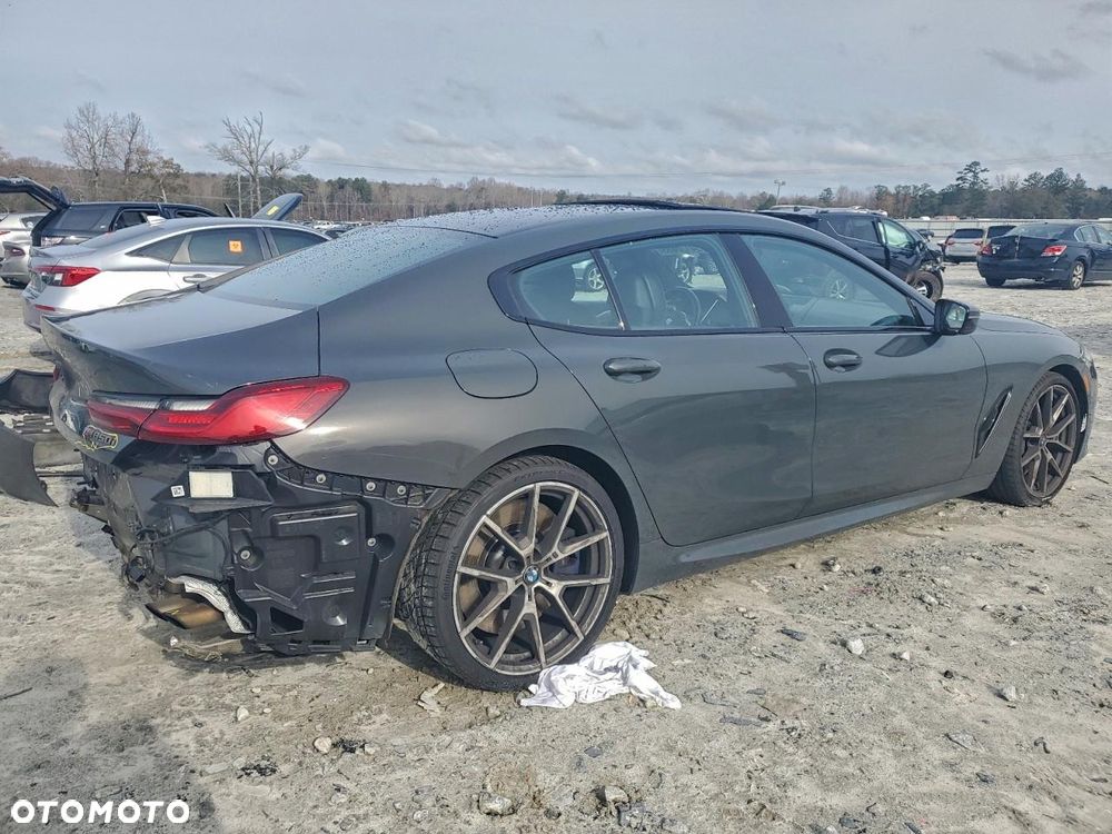 BMW Seria 8 M850i xDrive - 3