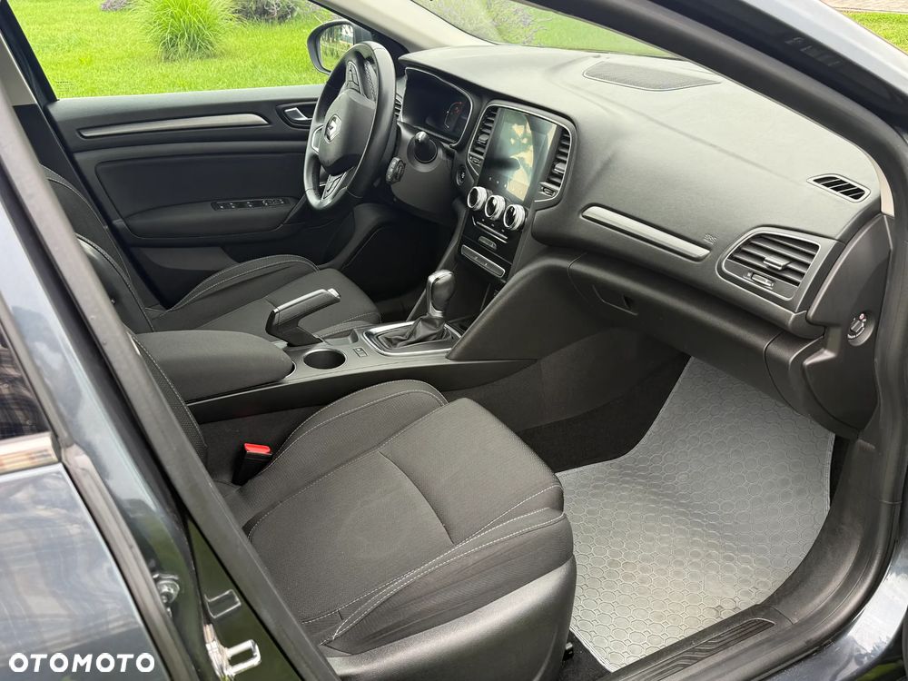 Renault Megane - 11