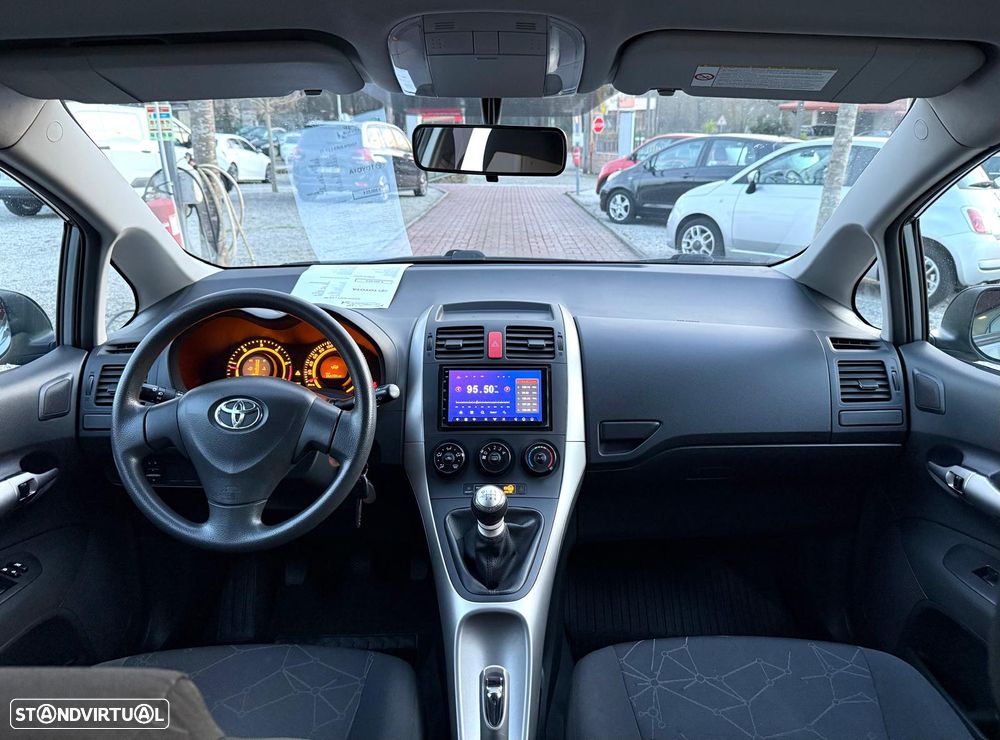 Toyota Auris 1.4 D-4D Exclusive - 10