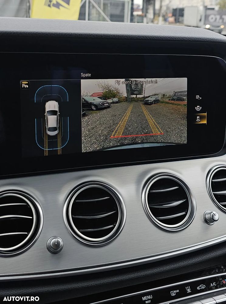 Mercedes-Benz E - 16