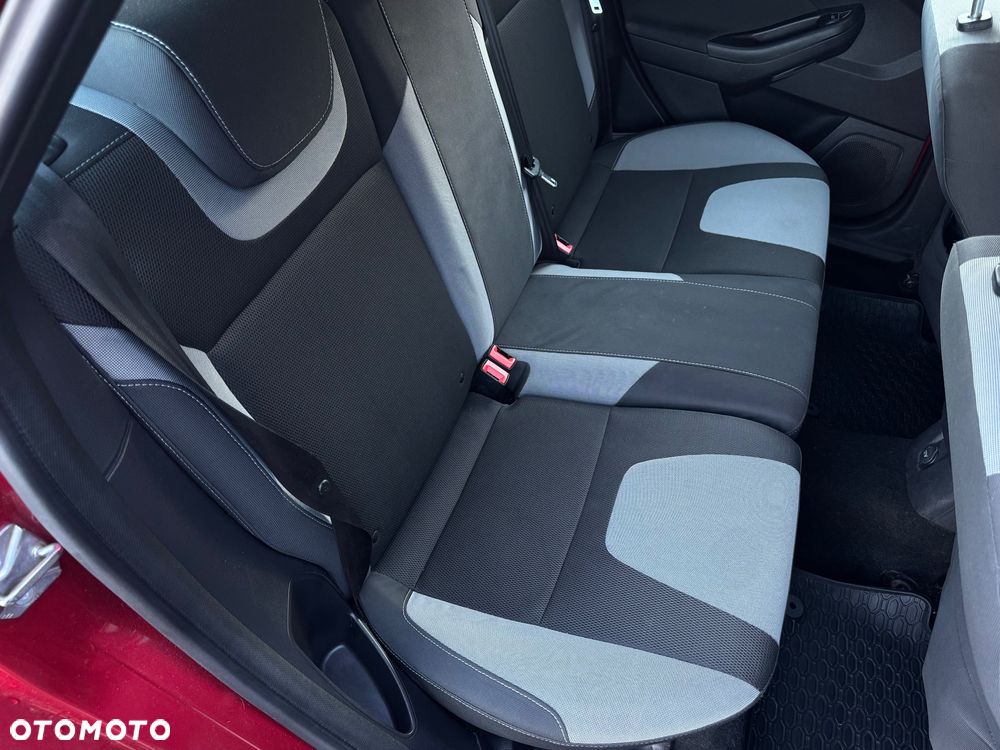 Ford Focus 1.6 TDCi DPF Champions Edition - 29