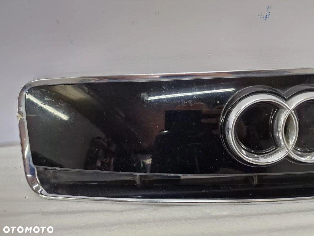 AUDI A2 8Z0 99- ATRAPA / GRILL PRZEDNI PRZÓD , NR 8Z0853692A , NR AUKCJI GR83 - 5