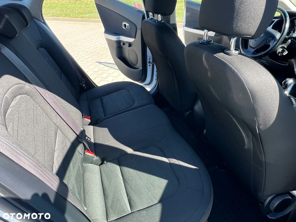 Kia Ceed 1.4 CRDi M - 10