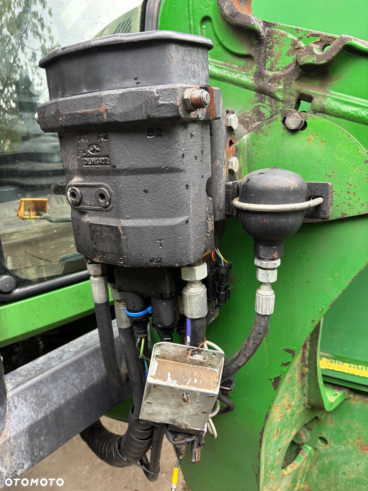 John Deere 6810 - 10