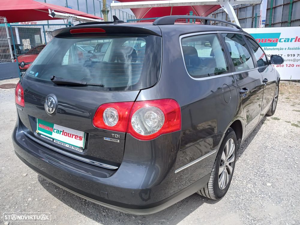 VW Passat 1.6 TDI BlueMotion Comfortline - 8