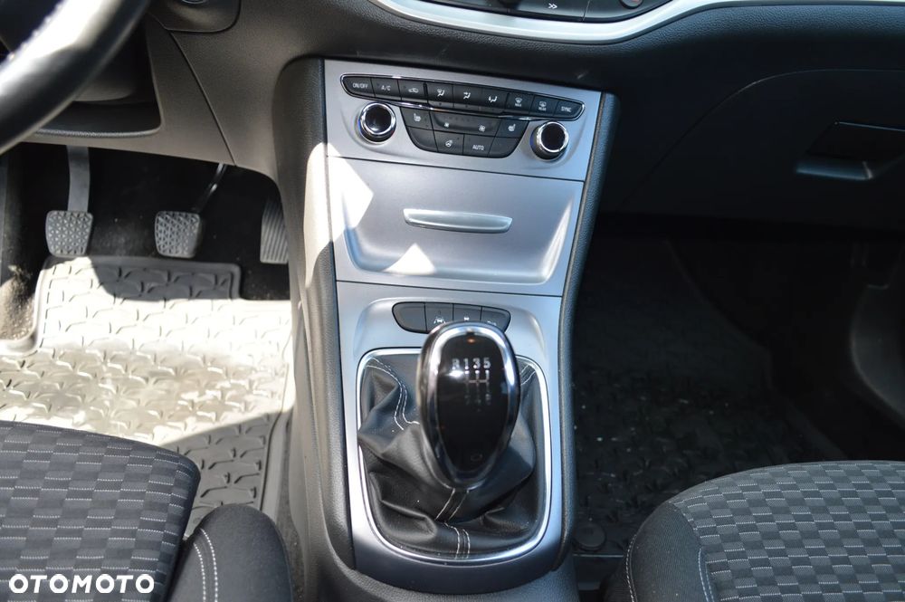 Opel Astra 1.6 CDTI Sport - 21