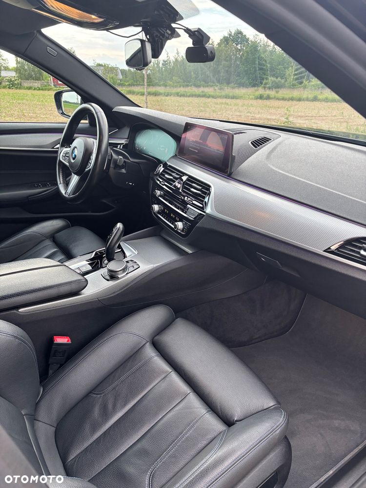 BMW Seria 5 530i M Sport Edition - 9