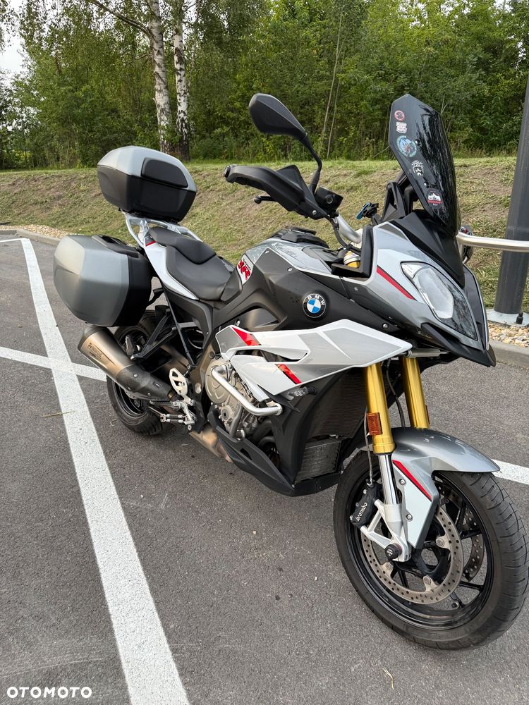 BMW XR - 17