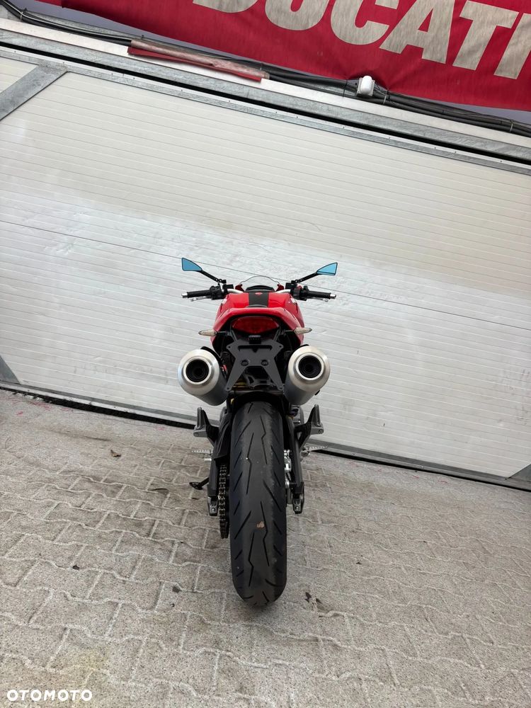 Ducati Monster - 33