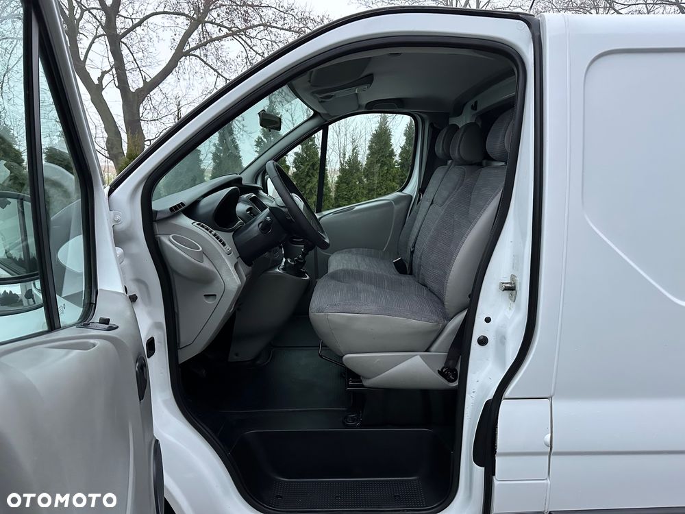 Renault Trafic - 9