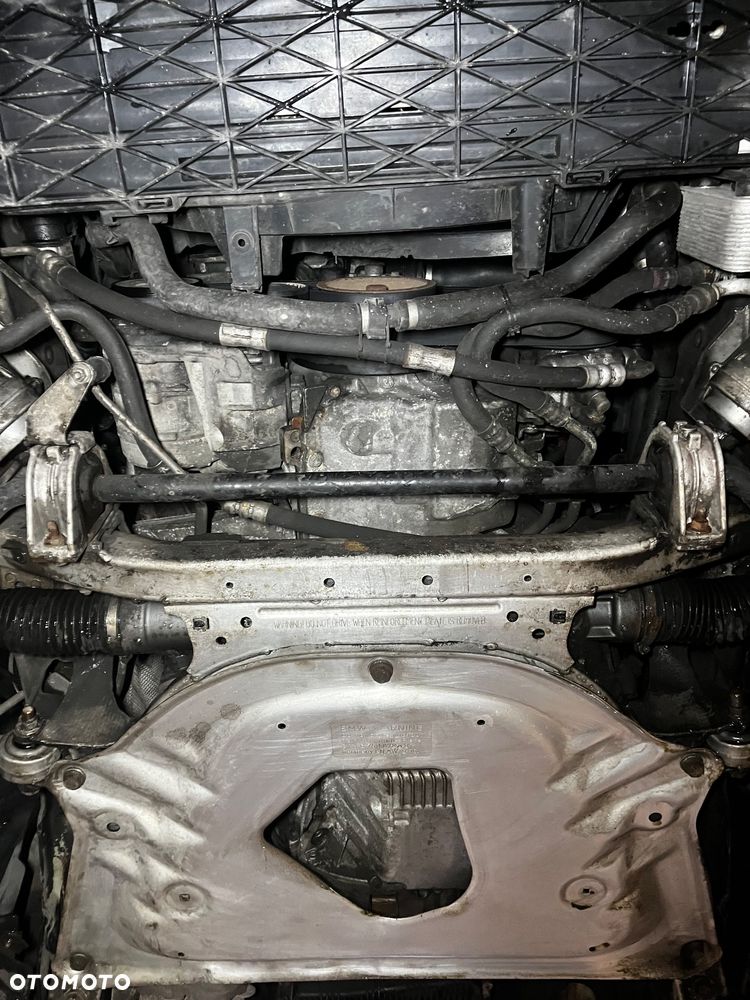 BMW Seria 5 ver-525i - 23