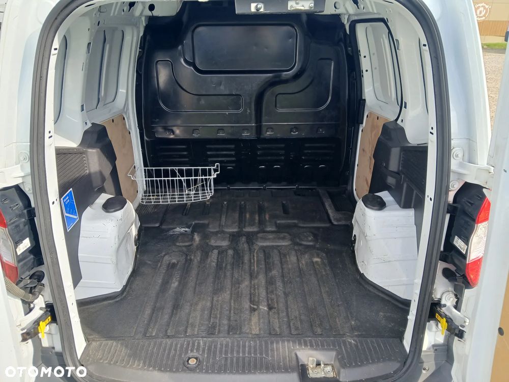 Ford Transit Courier Trend - 13