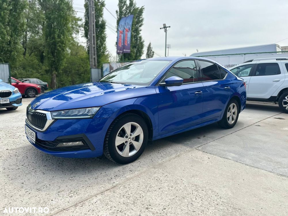 Skoda Octavia 2.0 TDI DSG Ambition - 1