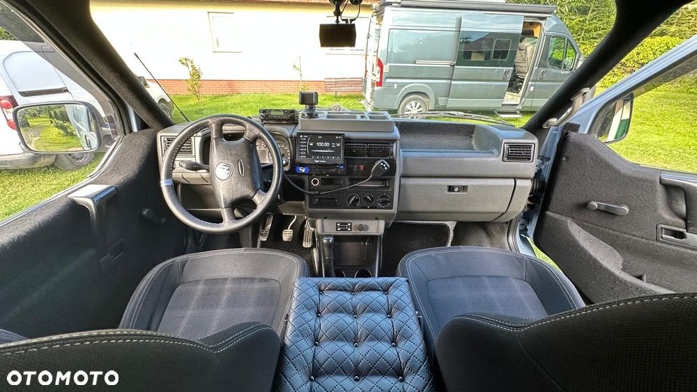 Volkswagen Transporter - 11