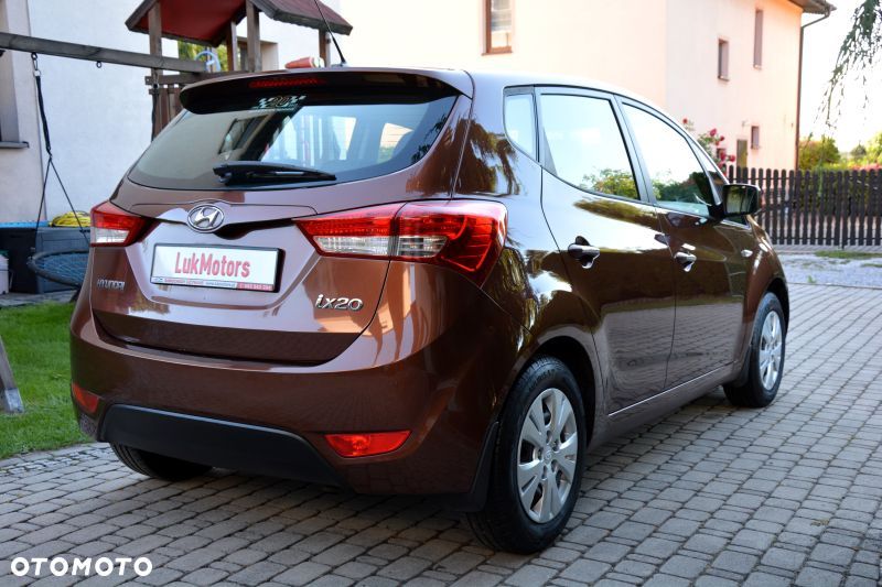 Hyundai ix20 1.4 Classic - 12