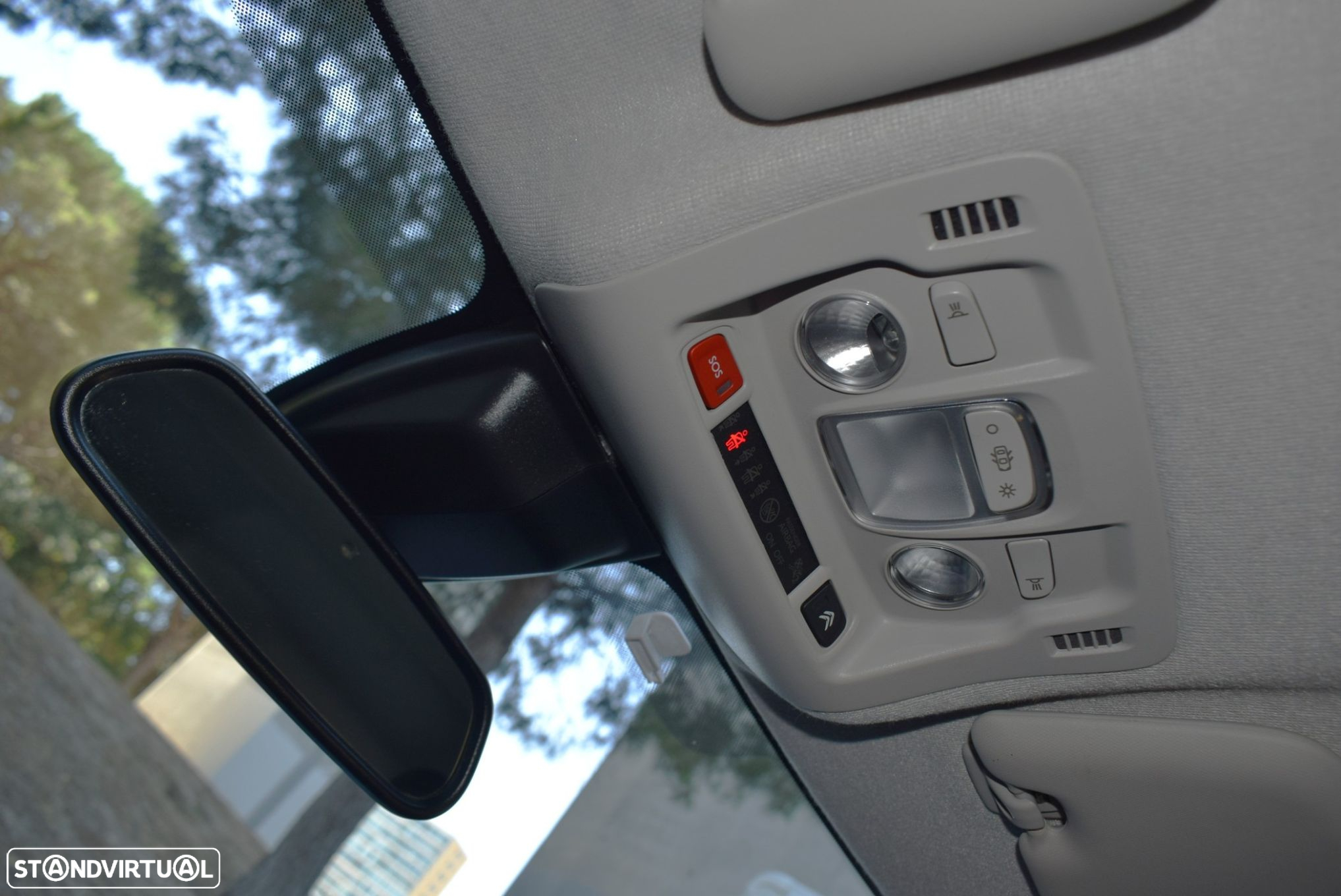 Citroën C3 1.2 PureTech Shine - 19