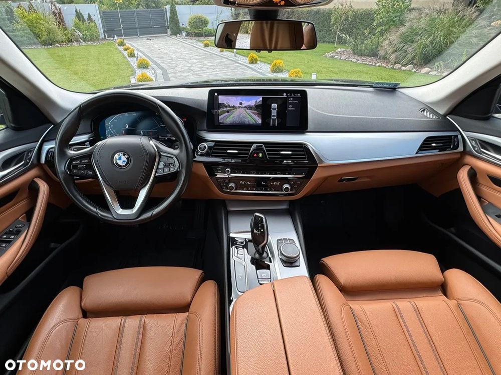 BMW Seria 5 520d xDrive - 19