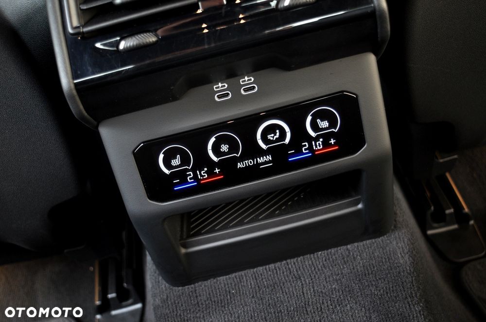 BMW Seria 5 530e - 33